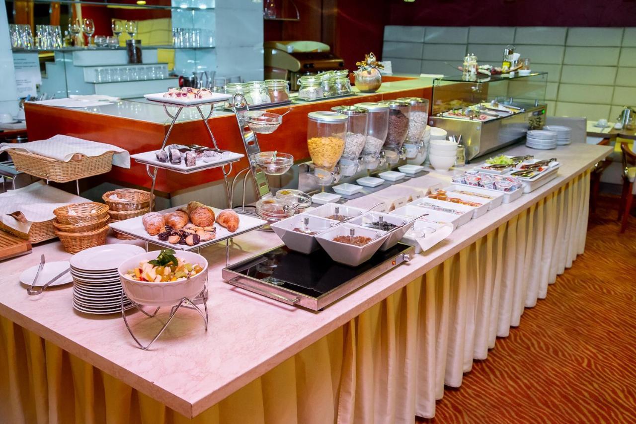 Hotel Academic Zvolen Extérieur photo
